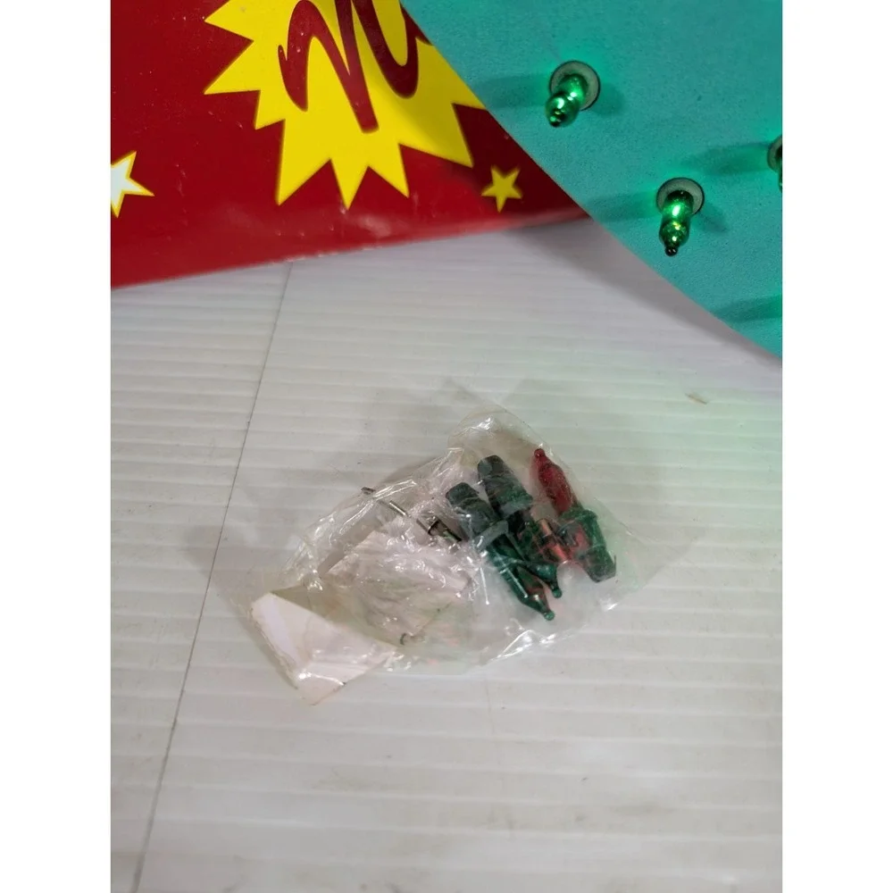 New-Freva Christmas Wreath 16